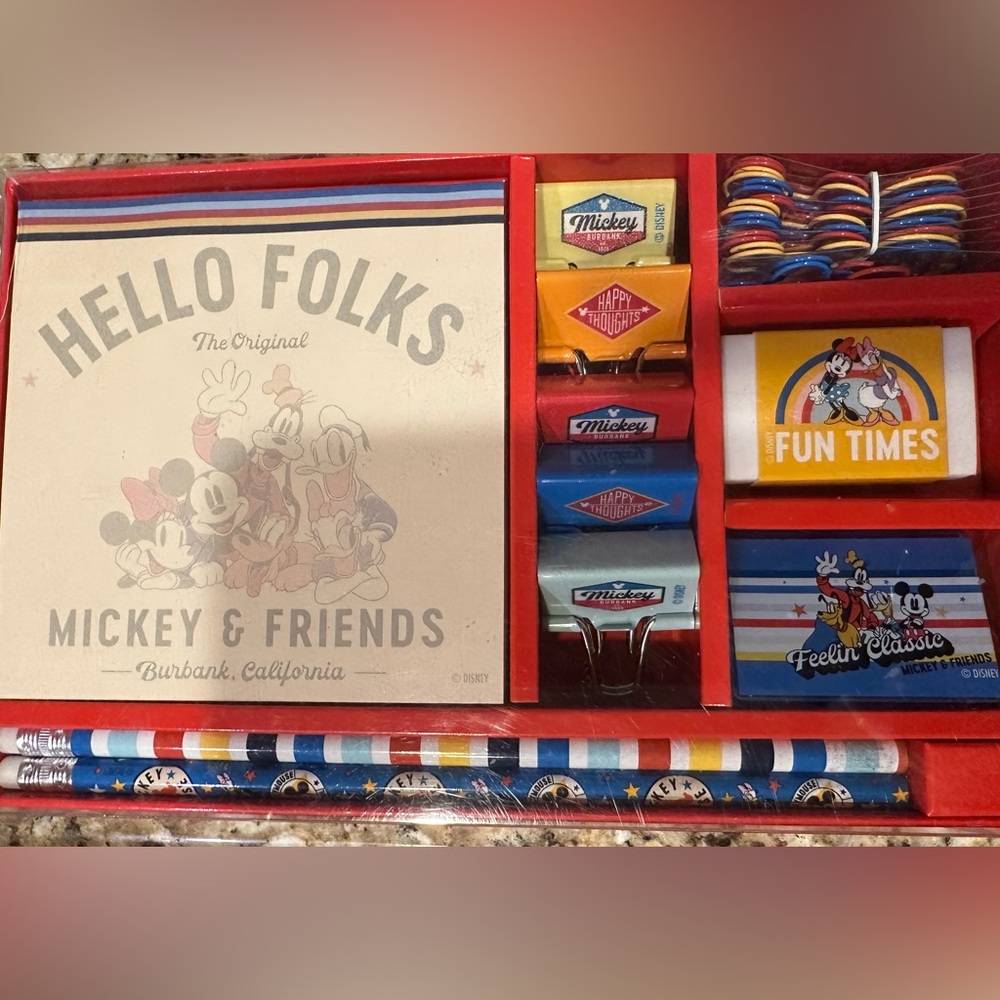 Mickey & Friends Stationery Set 🖤